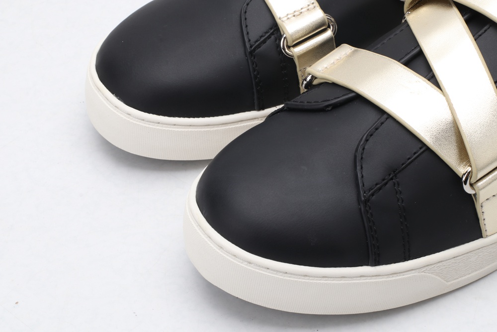 VA1ENTIN0 sneaker